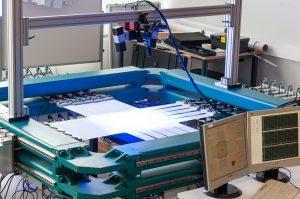 Biaxialprüfstand für Membrane (4 x 5 Aktuatoren je 10 kN)